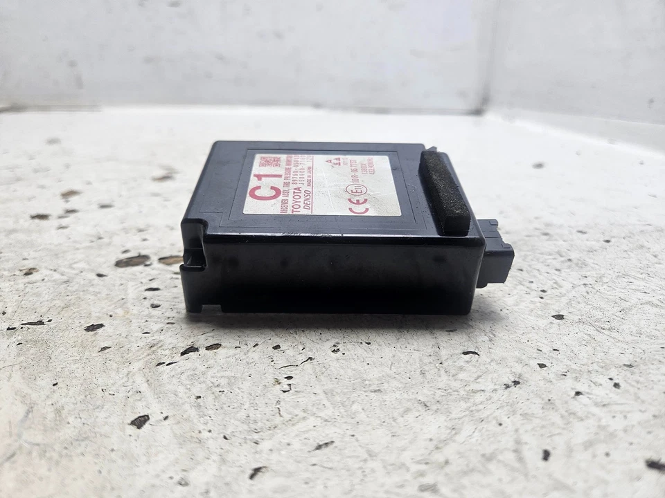 TOYOTA AVENSIS TPMS TYRE PRESSURE SENSOR CONTROL UNIT ECU MK3 2012 - 2015 - Image 2 of 4