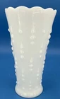 Vtg Mid Centry Milk Glass Vase Anchor Hocking Teardrop & Pearl Vase