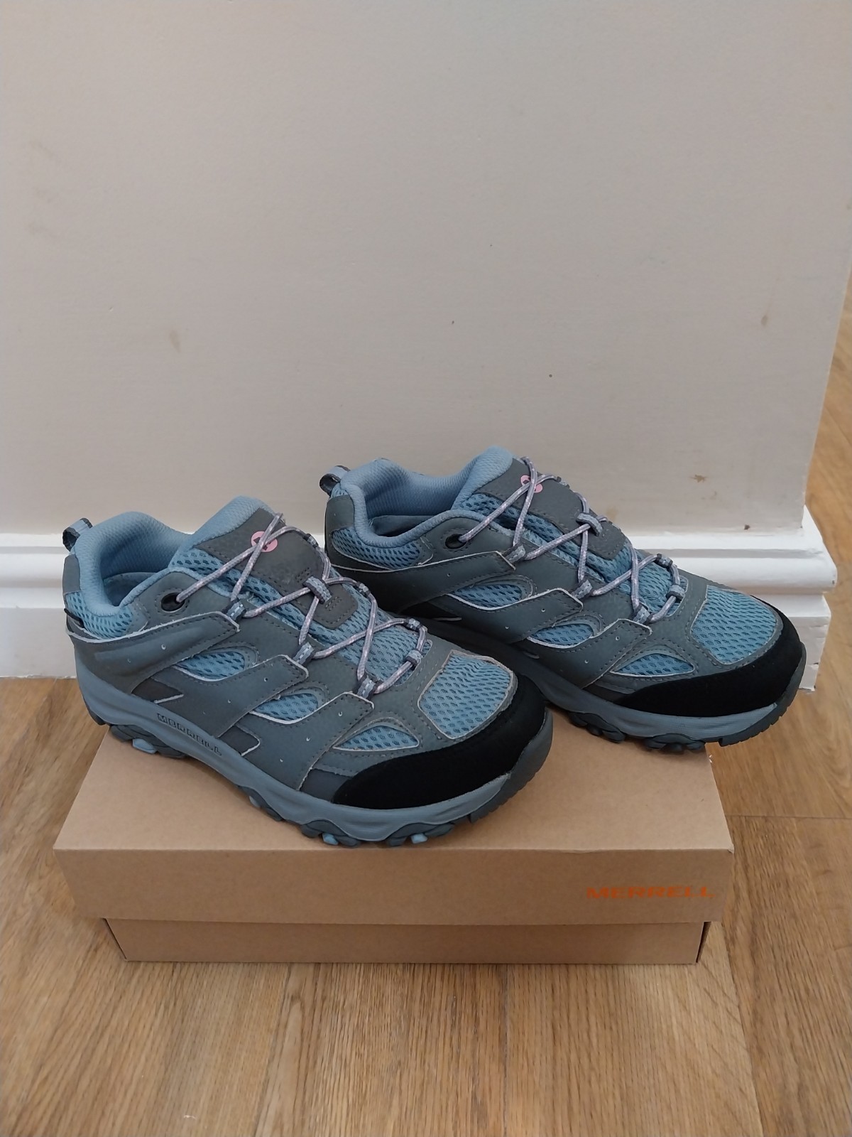 Scarpe da passeggio Merrell Moab 3 basse impermeabili da bambina donna in quota. RAGAZZA UK 5 M