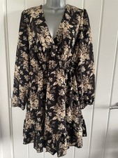 Shein Size0XL black Brown V Neck Flower Pattern Dress