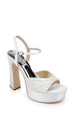 Badgley Mischka Bryleigh MP7421 Sandals Womens 10 White Satin Block Heel GAL2105