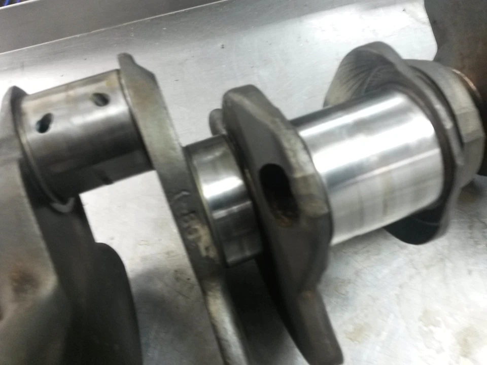 Cigüeñal estándar de 1999 Ford F-250 Super Duty 5,4 Foto 4 de 4