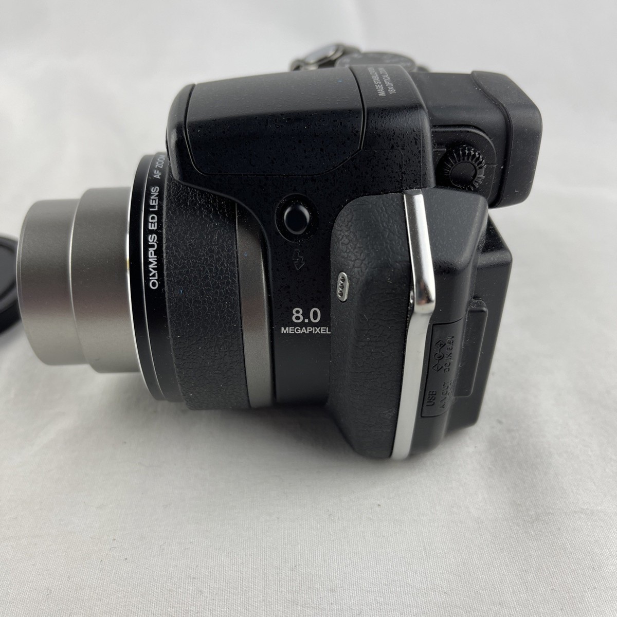 Olympus SP Series SP-560 UZ 8.0MP Digital Camera - Black for