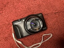 Fujifilm FinePix F Series F750EXR 16.0MP Digital Camera Tested SCRATCHED LENS