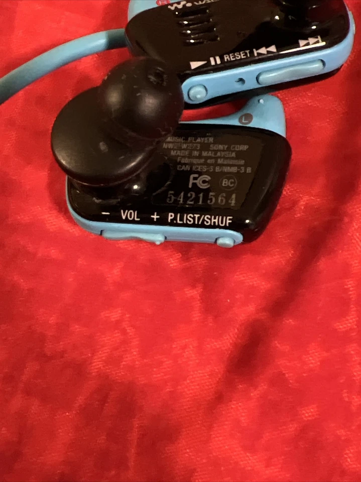 Sony Walkman 4GB NWZ-W273 Wireless Water Resistant Sports MP3 Media Player BLUE - Image 3 of 4
