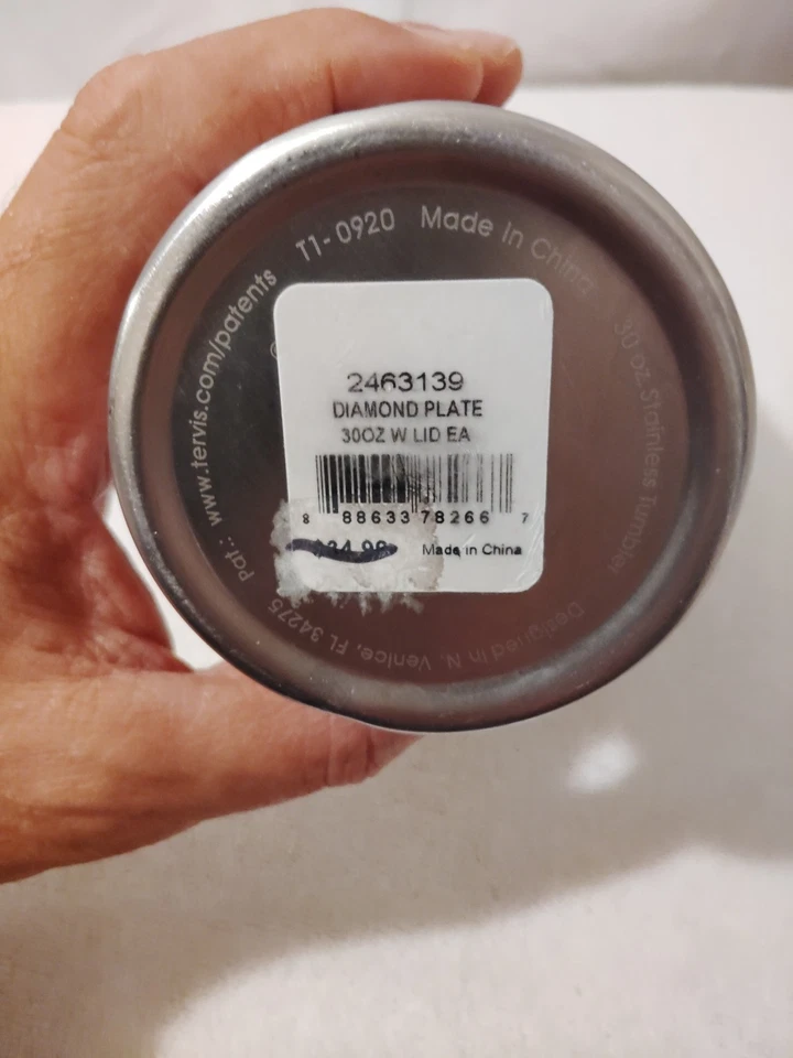 Vaso de acero inoxidable Designs By Tervis 30 OZ sin pajita usado Foto 3 de 3