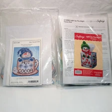 Design Works Mary Maxim & Craftways Plastic Canvas Snowman Decor Kits (2)