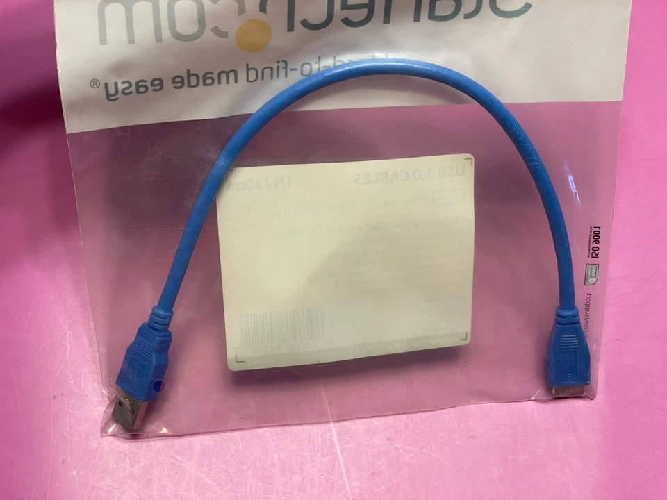 StarTech USB3SAUB1 1ft SuperSpeed USB 3.0 A Male to Micro B Male Cable – Blue - Image 2 of 4