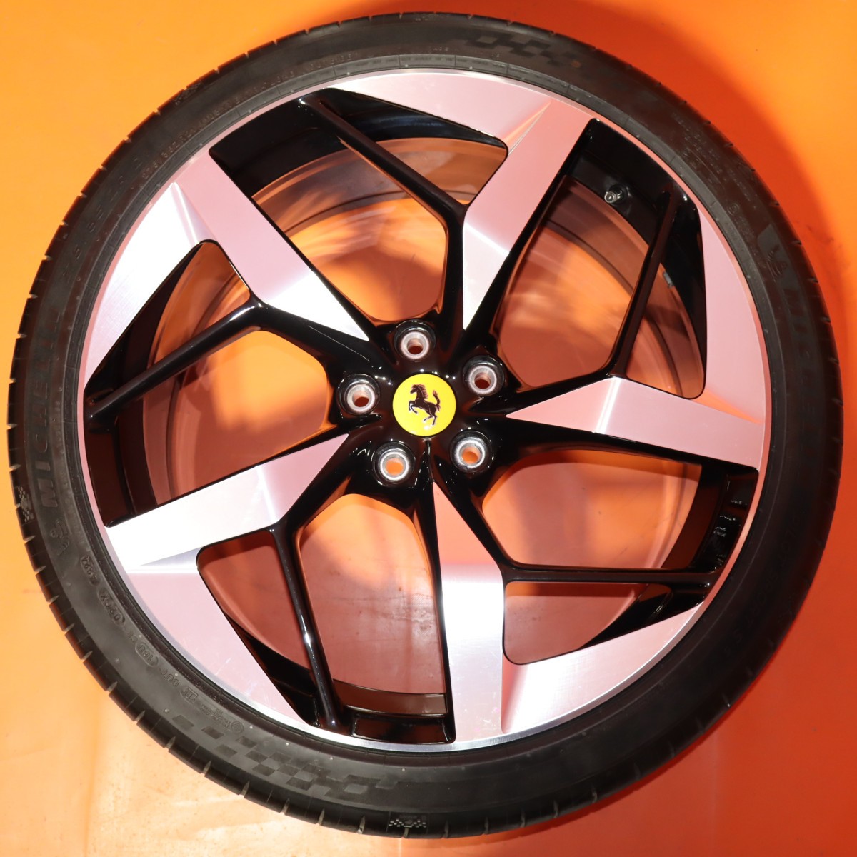 Ferrari 12Cilindri Manuale 2025-2026 Front Wheels Set P/N 775862