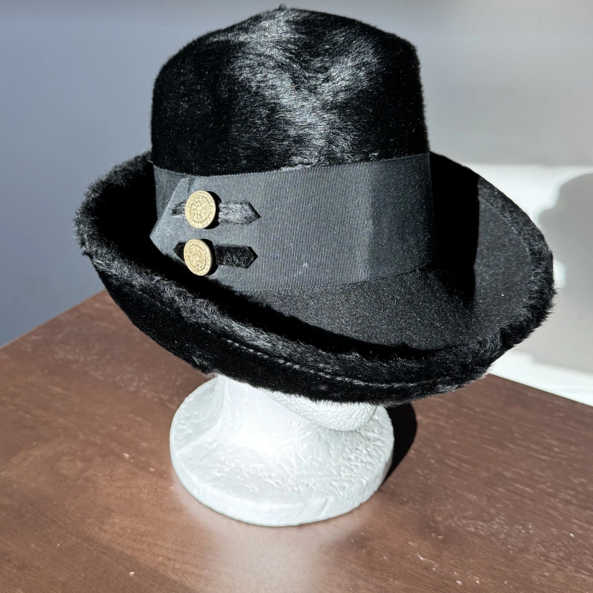 Yves Saint Laurent Vintage Black Fur Felt Hat Made in Italy  display picture 2