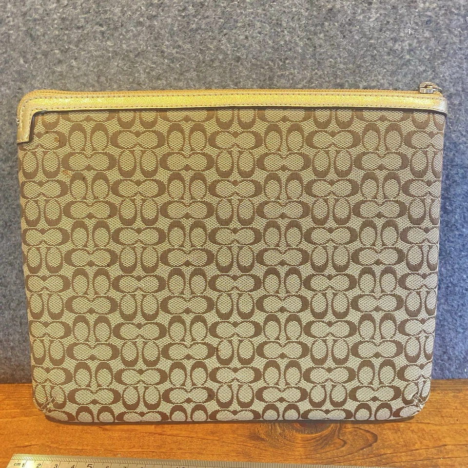COACH F61035 Signature C Canvas Logo Tablet iPad Sleeve Carry Case Tan Gold Zip - Image 2 of 4