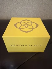 SALE! Empty Kendra Scott Gift Box With Brochure Display Storage 4.25"x4.25"x2.5"