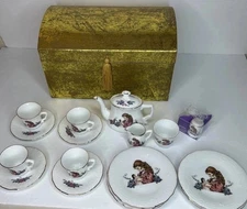 UFDC 2001 Reutter Porzellan Tea Service For 4 Gold Decorative Box Flatware S/P