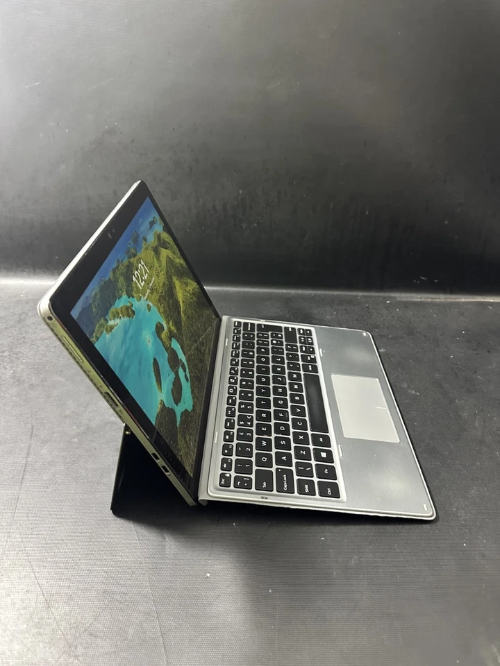 Dell Latitude 7200 2-in-1 · i5-8365U · 8GB · 128GB, photo 2 of 4