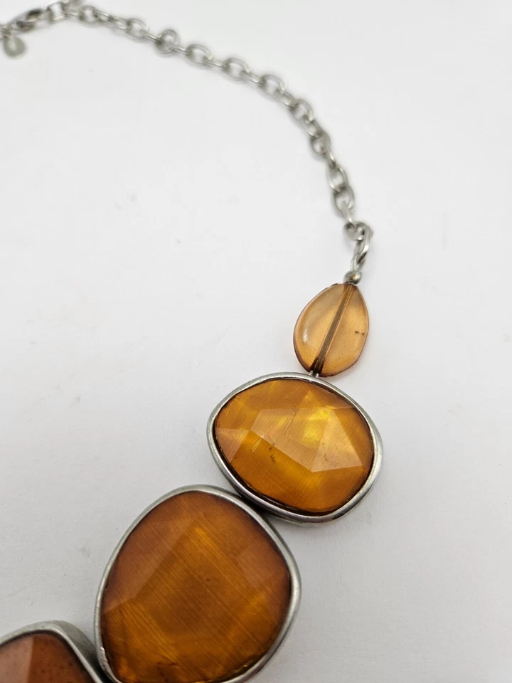 Vintage Joan Rivers Genuine Mother of Pearl Orange Statement Choker Necklace - Image 3 of 4