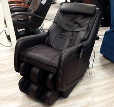 Black Human Touch ZeroG 5.0 Massage Chair Zero Anti Gravity Massaging Recliner