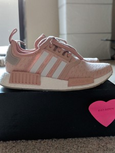 ash pearl nmd r1