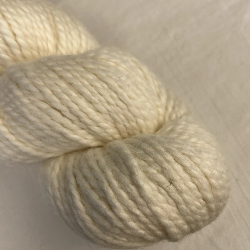 Hilo de algodón teñido cielo azul peinado 1 madeja 80 marfil blanco 150 yardas 100 g suave Foto 4 de 4