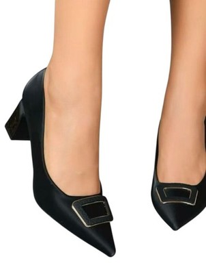 DAMEN PUMPS SCHWARZ MIT MITTLEREM ABSATZ SPITZENSCHUHE 55A30 WINTER 2025 26