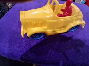 Vintage Renwall 1950s Yellow  Plastic Car With Driver For Parts Or Repair