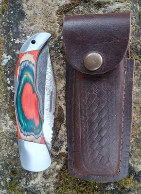 ***VINTAGE KLAPPMESSER*DAMAST*BUNTER HOLZGRIFF*LEDERTASCHE* JAGD*OUTDOOR*** - Bild 1 von 4