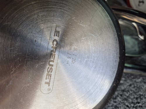 3 X Le Creuset Saucepan Toughened Non-Stick 20-18-16cm Well Used With Lids - Picture 13 of 15