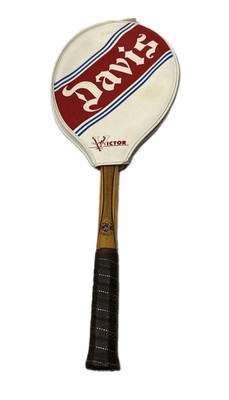 1970s Tad Davis Victor Imperial Delux 5 H Wooden Tennis Racket Made In USA 