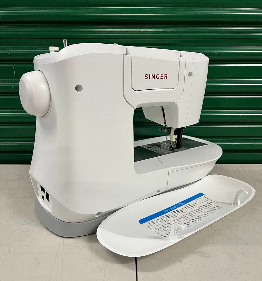 Singer Featherweight C240 IEF Even Feed Sewing Machine TESTED WORKS - Image 3 of 4