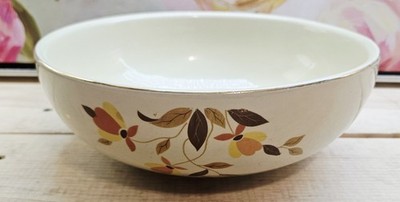 Hall's Superior Quality Kitchenware Autumn Leaf Large 9'' Serving Bowl