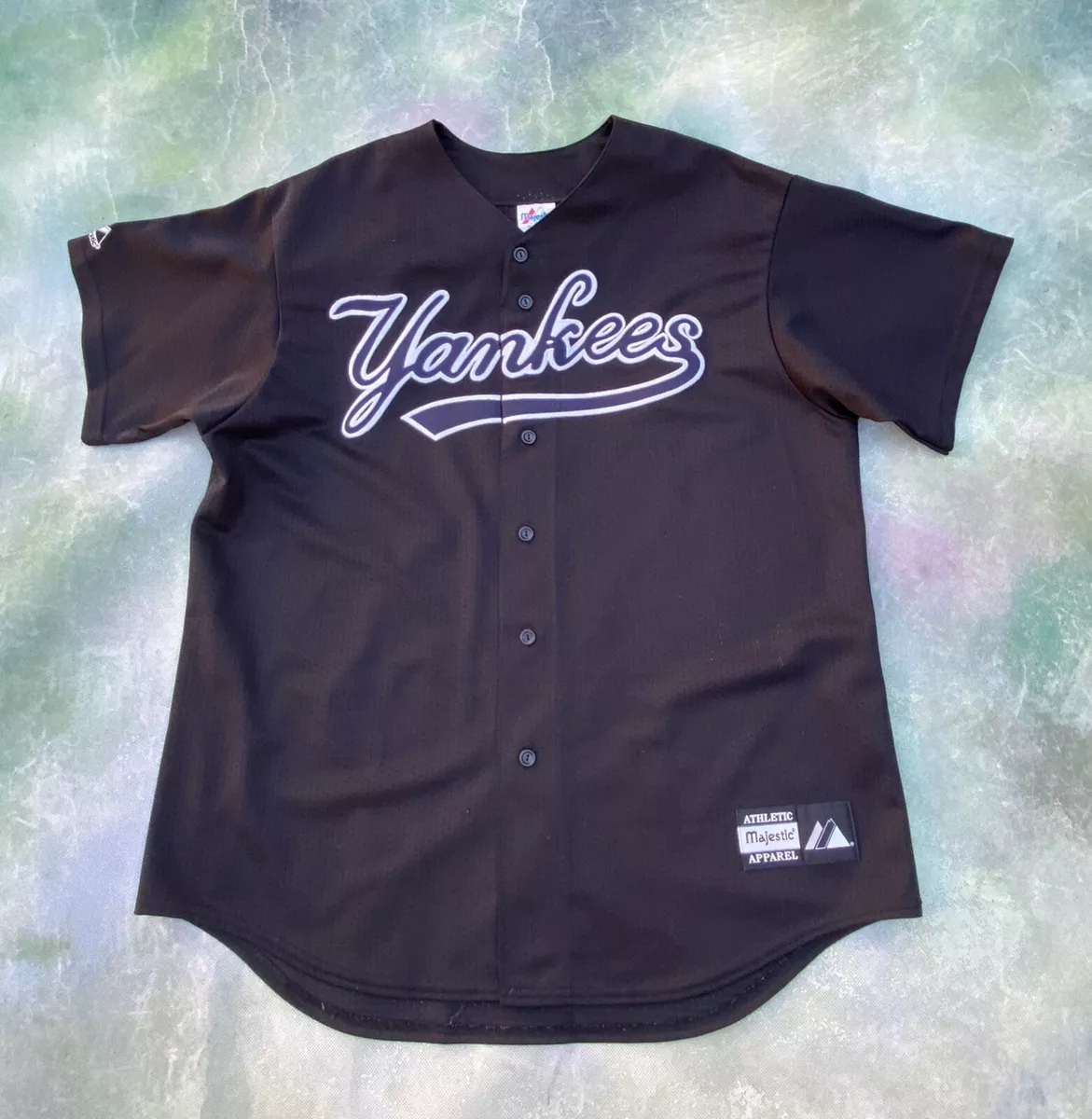 Vintage Majestic MLB New York Yankees Men's Jersey Size XL.