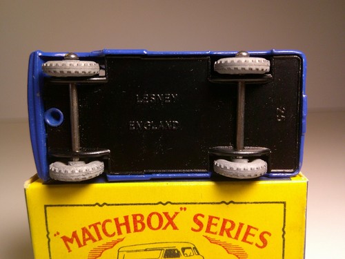 Matchbox Lesney 25a Dunlop van , mint in box - Picture 8 of 18