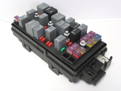 OEM 2010 Pontiac G6 GT Base 3.5L Engine Junction Block ... 2010 pontiac g6 fuse block diagram 