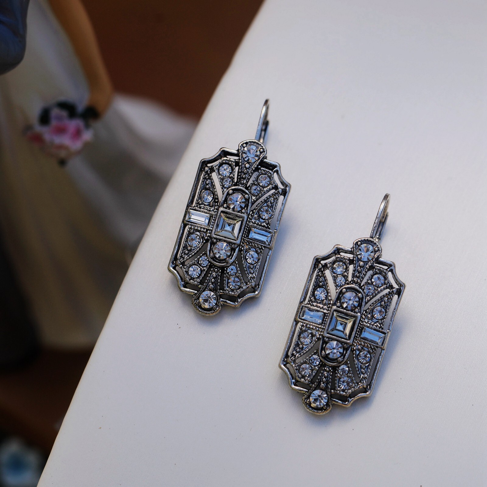 Boucles d'oreilles Rectangle Strass Blanc Art Deco Argenté Antique Style Dormeuse Vintage QD32