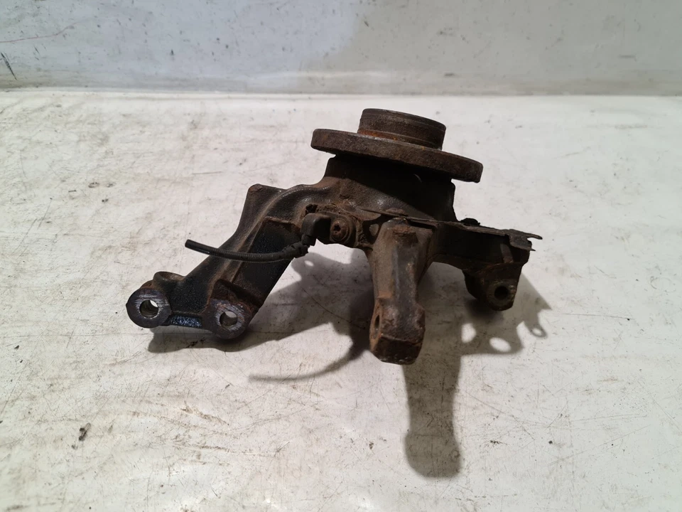 Buje y sello de cojinete de rueda delantero derecho Renault Clio O/S 1.2 gasolina 2014 MK4 OEM Foto 4 de 4