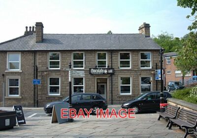 FOTO SCHOKOLADENCAFE RAMSBOTTOM GEGENÜBER MARKTPLATZ AN DER ECKE CARR STR