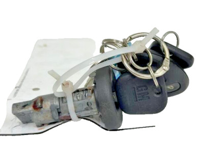 2017-24 GMC Van Savana 3500 Ignition Switch Has Key