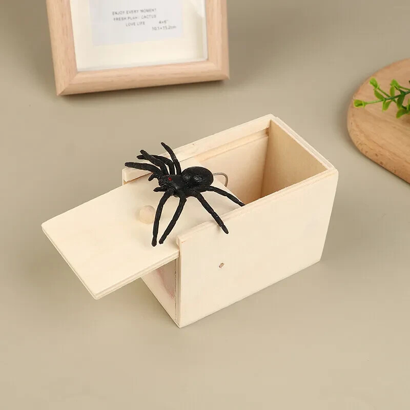 Wooden Prank Spider Scare Box Hidden in Case Trick Play Joke 