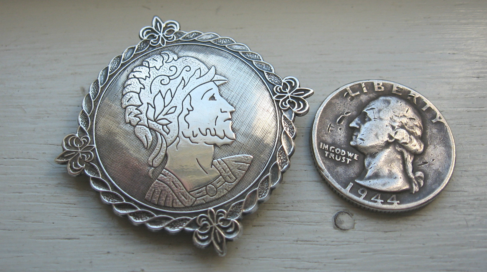 Vintage P & B Sterling Silver Soldier Plume Helmet Fl… Gem