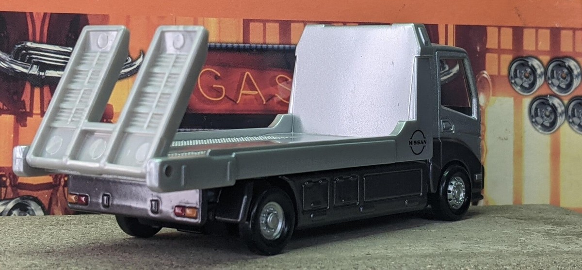 Takara Tomy Tomica Transporter Nissan Fairlady Z 300ZX Twin Turbo