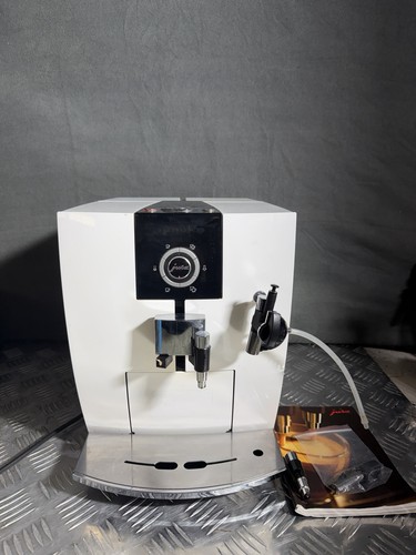 JURA Impressa J5 1450W Kaffeevollautomat - Pianowhite (8637)