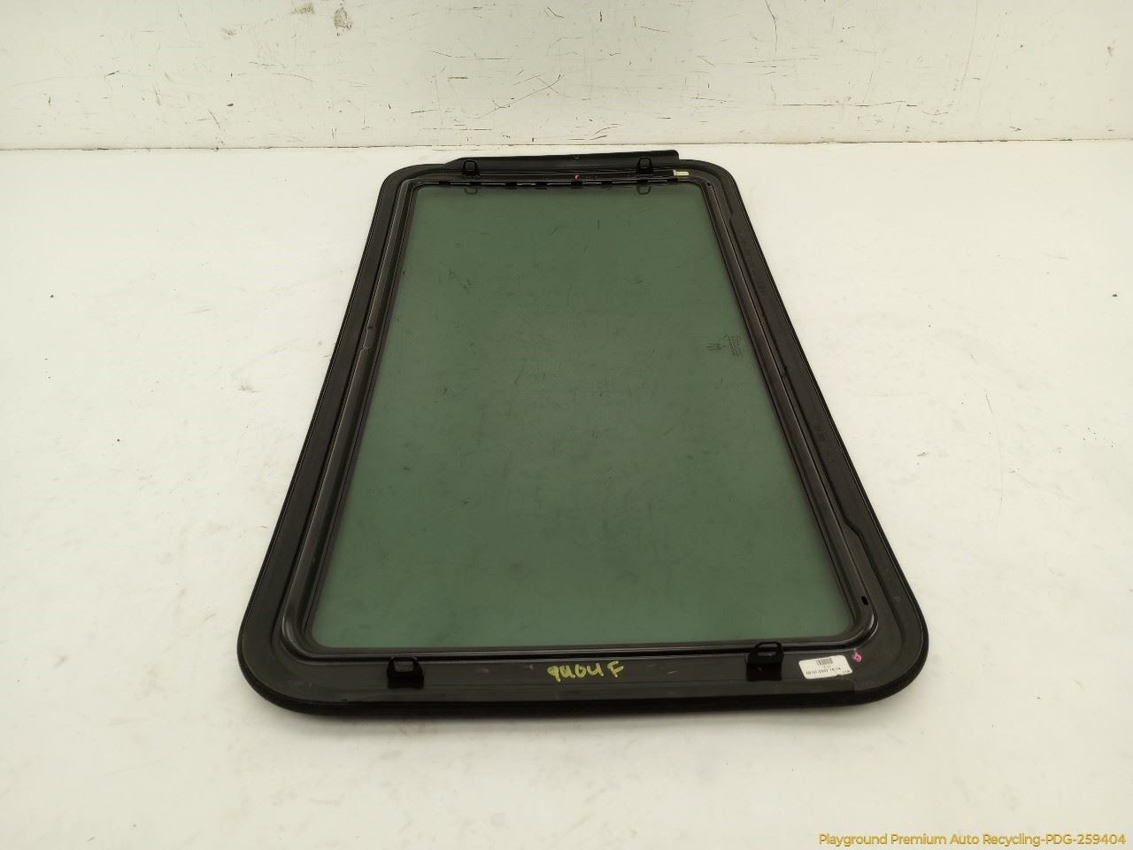 Maserati Quattroporte M139 Sunroof Moonroof Window Glass Fits 2003-2008 03 04 05