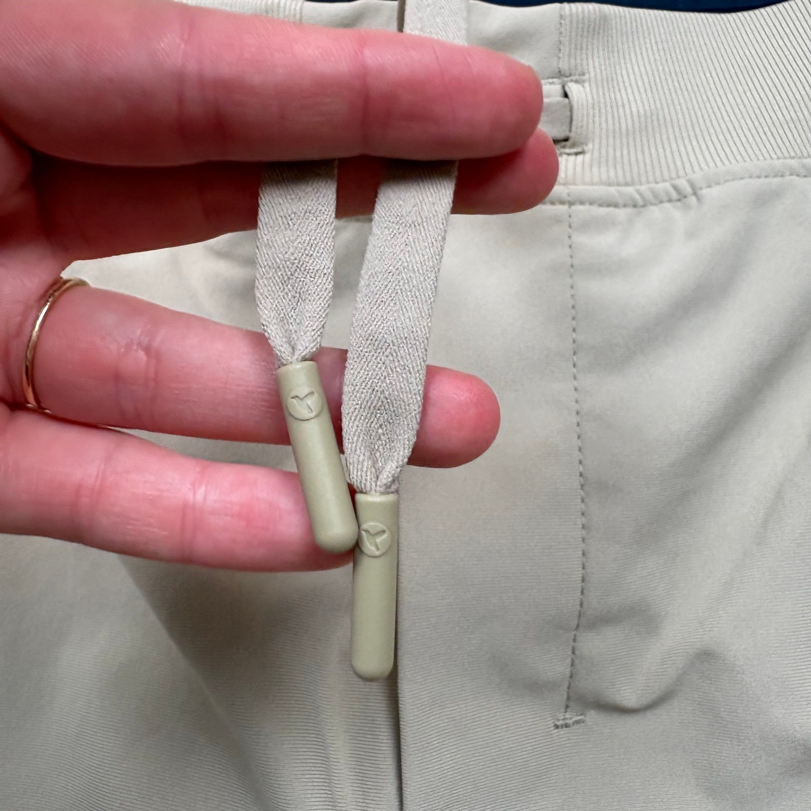 BirdDogs Lined Lightweight Stretch Tech Jogger Pa… - image 3