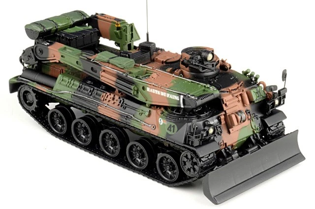 MF48582VC Gaso.Line AMX-30D Recovery Vehicle 1/48 Model French Army - Image 2 of 2