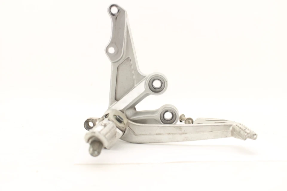 Suzuki GSXR1000 2008 OEM reposapiés delantero derecho clavija pedal freno 43600-21H00 Foto 2 de 4