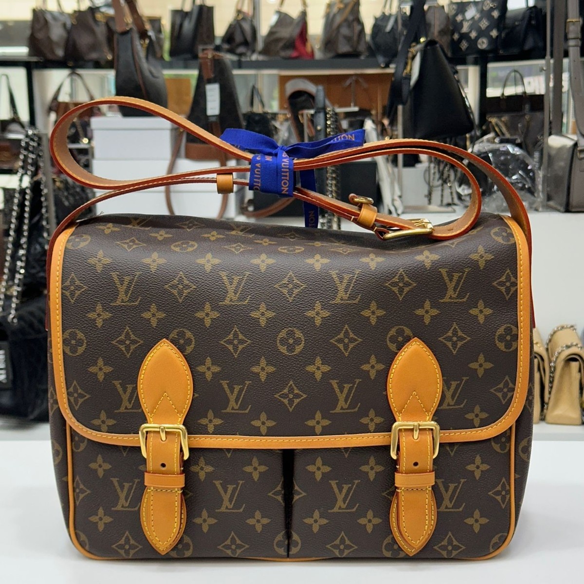 Louis Vuitton 90s Style Handbag 90s Louis Vuitton Shoulder Bag