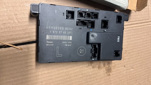 New Original Mercedes E-Class W211 S211 Door Control Unit Front Left A2118702785 - Picture 2 of 3
