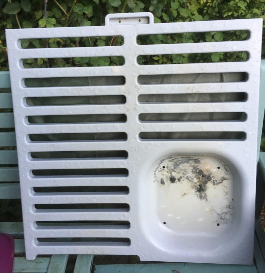 Omlet Eglu Go Up Chicken Coop with 2m run, ladder, wheels and paddling