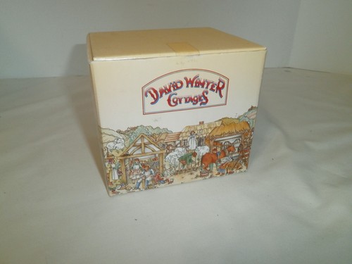 1993 David Winter Cottages British Traditions Guy Fawkes November mit Box & Coa - Bild 7 von 8