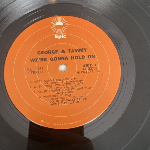 GEORGE AND TAMMY WE'RE GONNA HOLD ON LP - KE 32757 - 1973 EPIC - VINYL VG+ - Picture 5 of 7