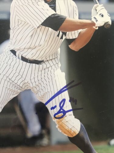 Curtis Granderson Autograph 8x10 YANKEES - Picture 2 of 4